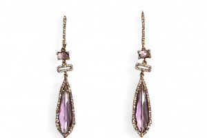 Pendiente lágrima amatista y diamantes