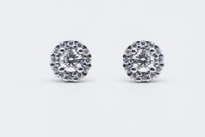 Pendiente oro blanco billantes roseta