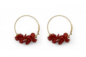 Pendiente aro tronquitos coral