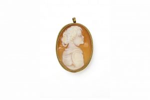 Alfiler colgante camafeo busto