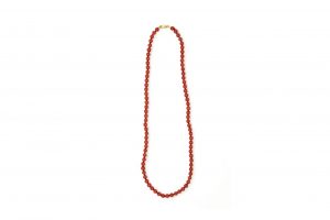 Collar bolas coral