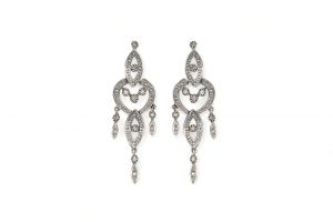 Penientes estilo isabelinos