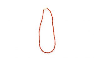 Collar bolas coral