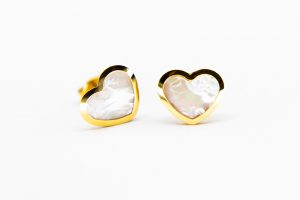 Pendientes oro corazón nácar