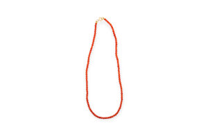 Collar bolas coral
